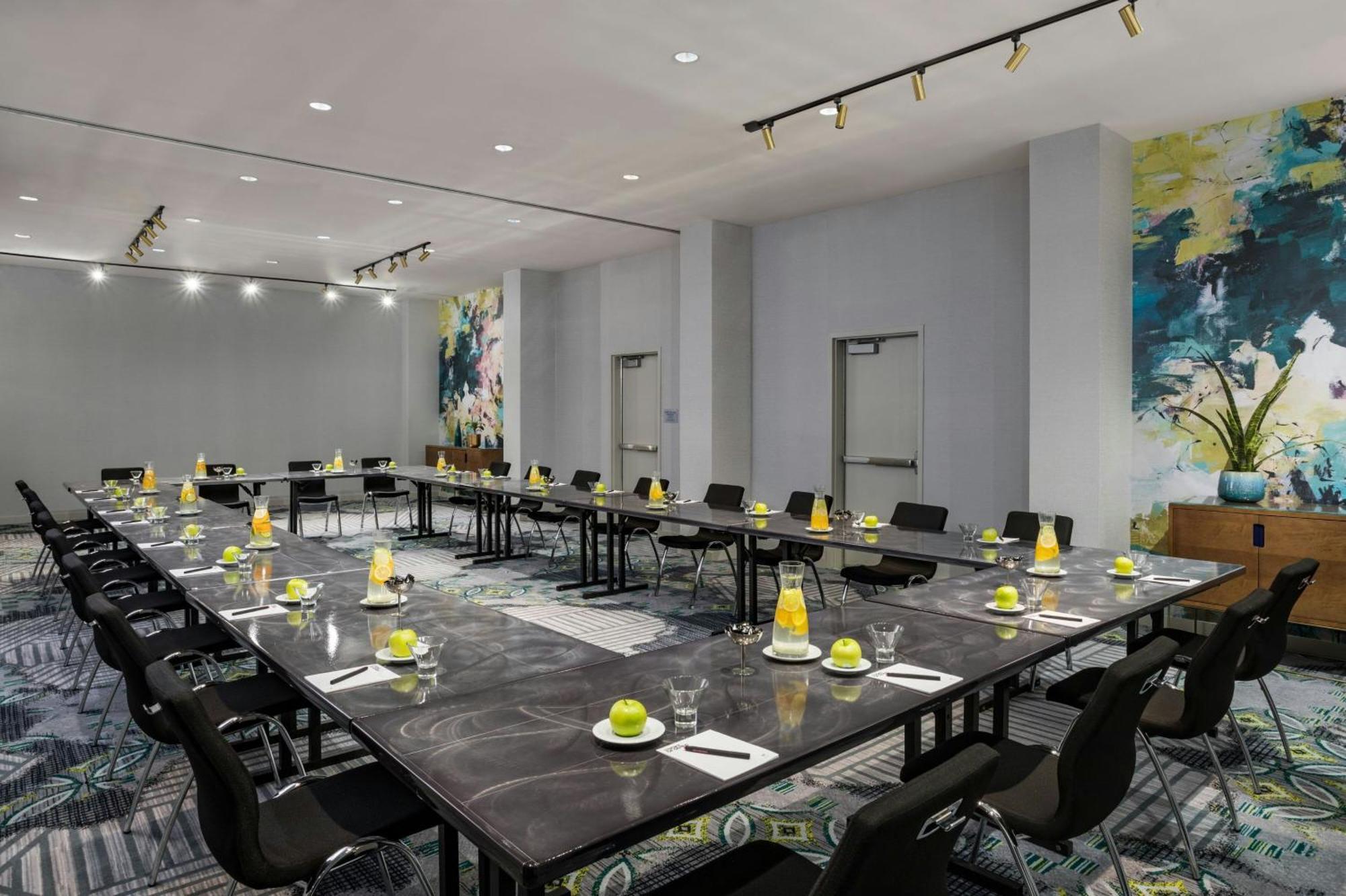 Colee, Buckhead, Autograph Collection 4*